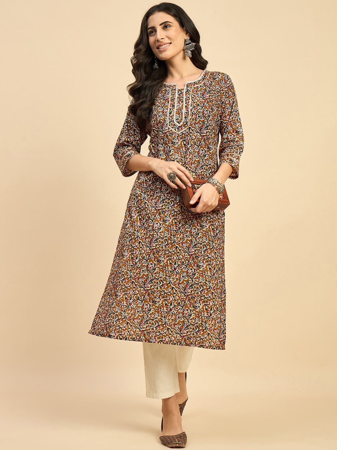 

Azira Floral Printed Round Neck Pure Cotton Straight Kurta, Mustard