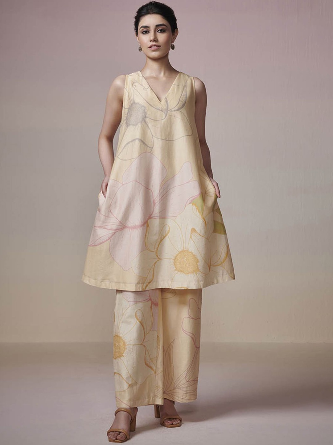 

Dressfolk V-Neck Printed Tunic & Trouser, Beige