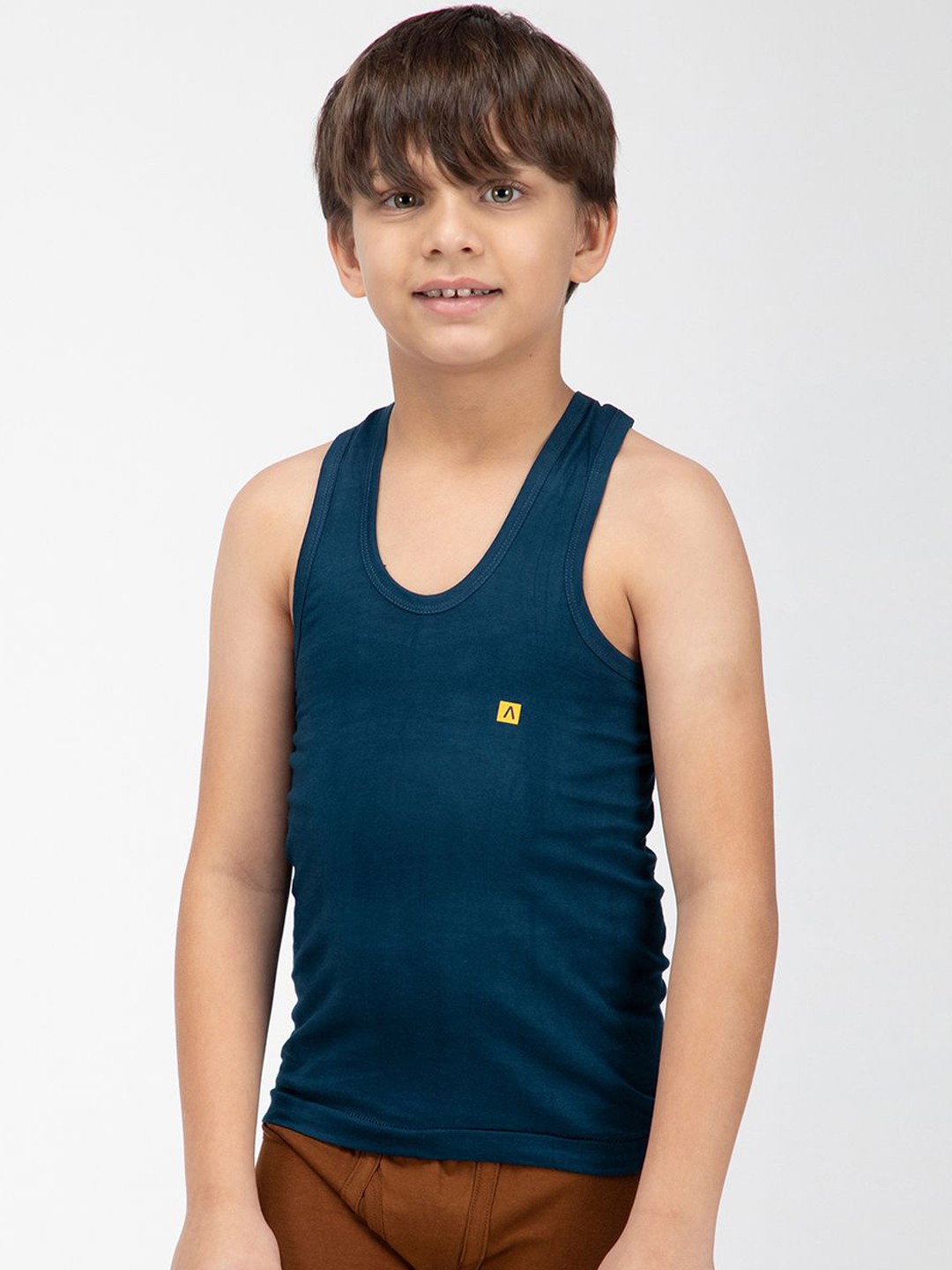 

AMUL COMFY Boys Scoop Neck Innerwear Vests AC-CSRN-VE-AF-45-1PC, Navy blue