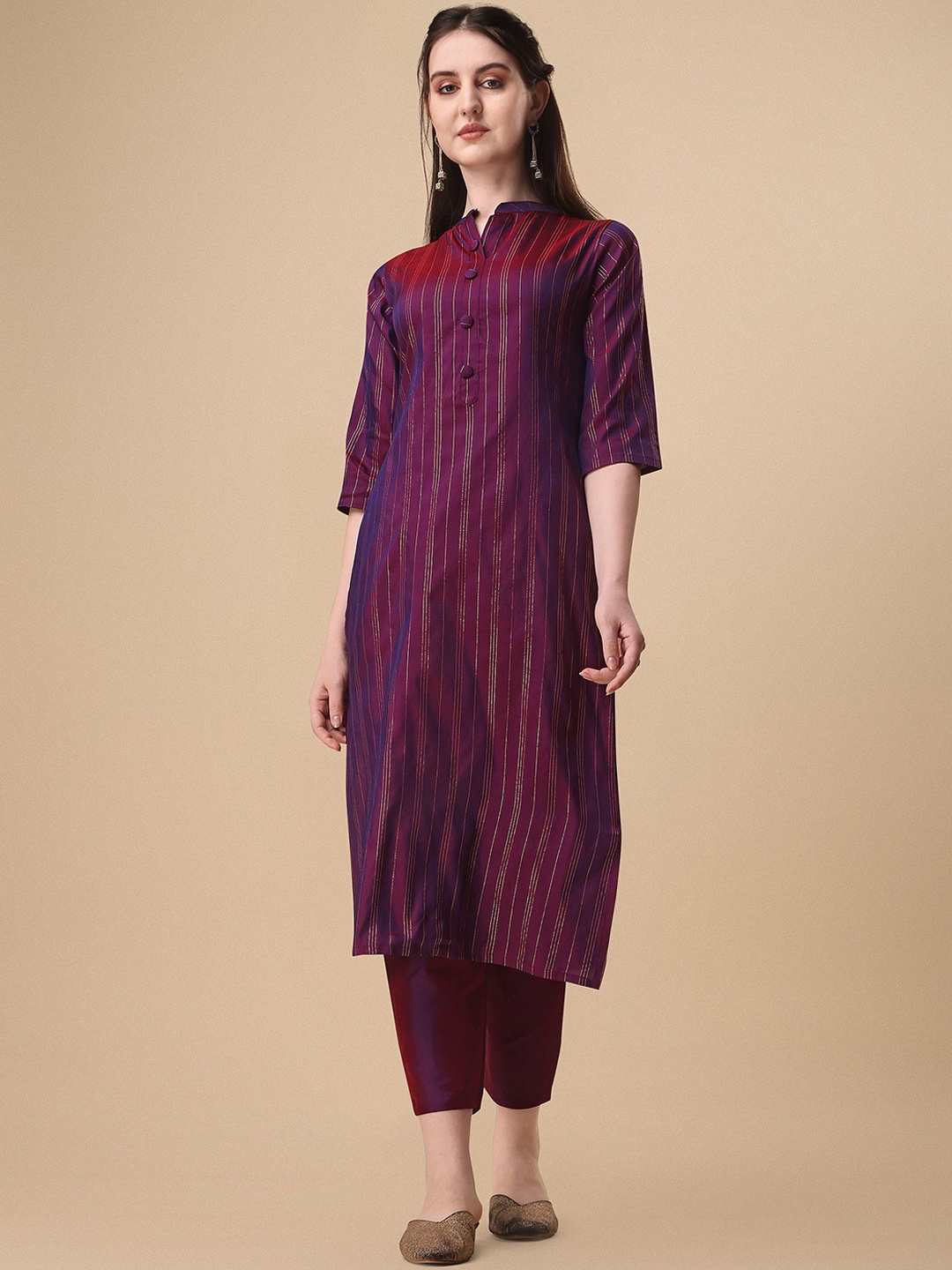 

AYUKTA INTERNATIONAL Straight Kurta with Trousers, Purple