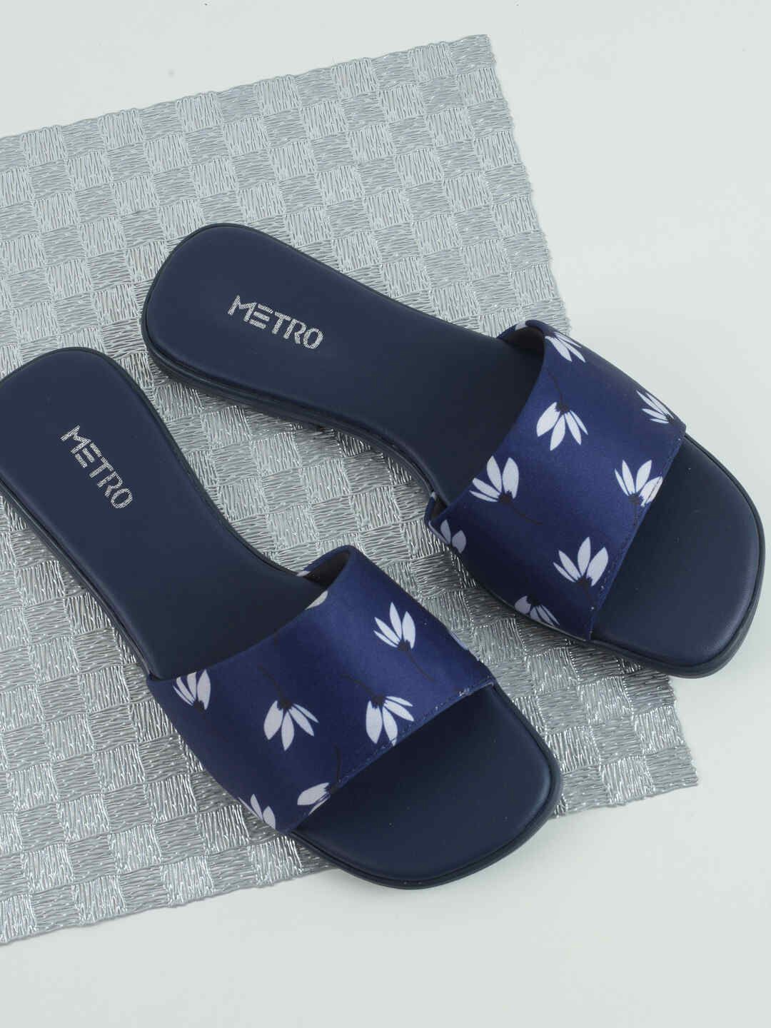 

Metro Women Printed Open Toe Flats, Navy blue