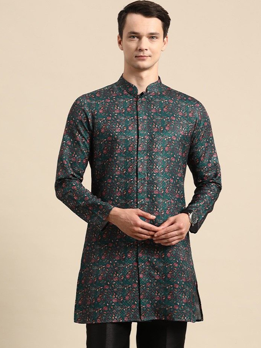 

Sayisha Floral Printed Mandarin Collar Cotton Short Kurta, Blue