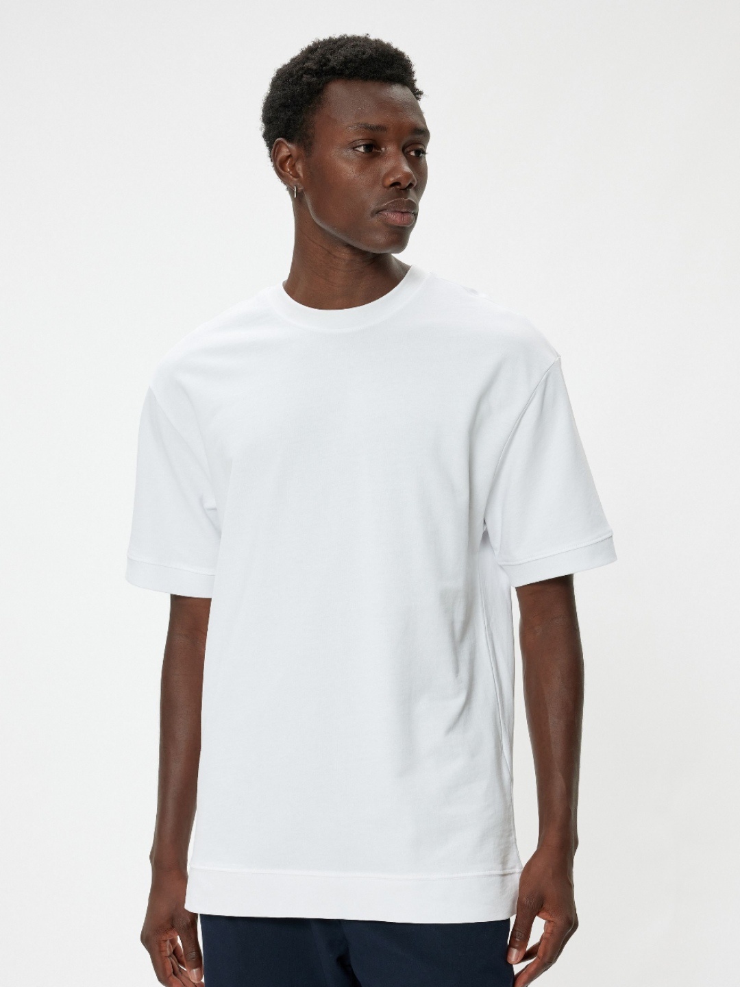 

Koton Men V-Neck Extended Sleeves T-shirt, White