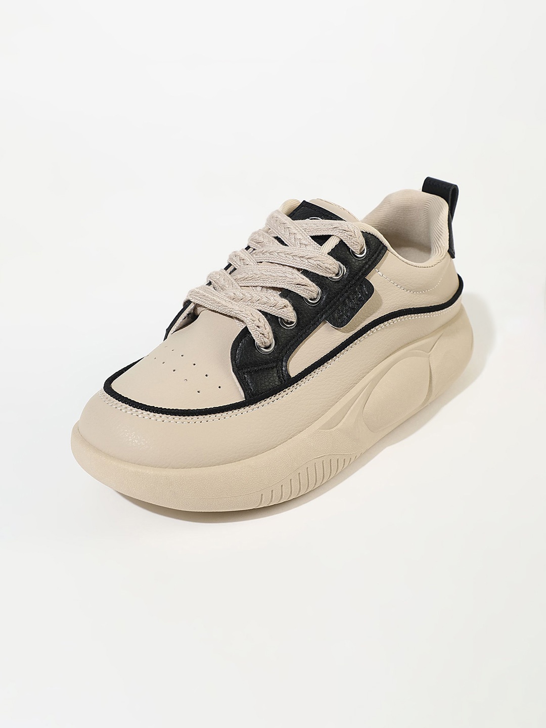 

LULU & SKY Women Lace-Up Chunky PU Sneakers, Off white