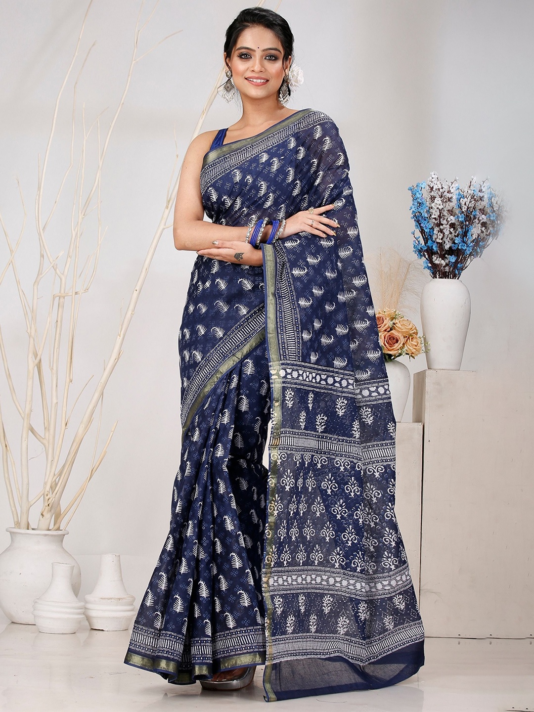 

DipDiya Ethnic Motifs Pure Cotton Saree, Blue