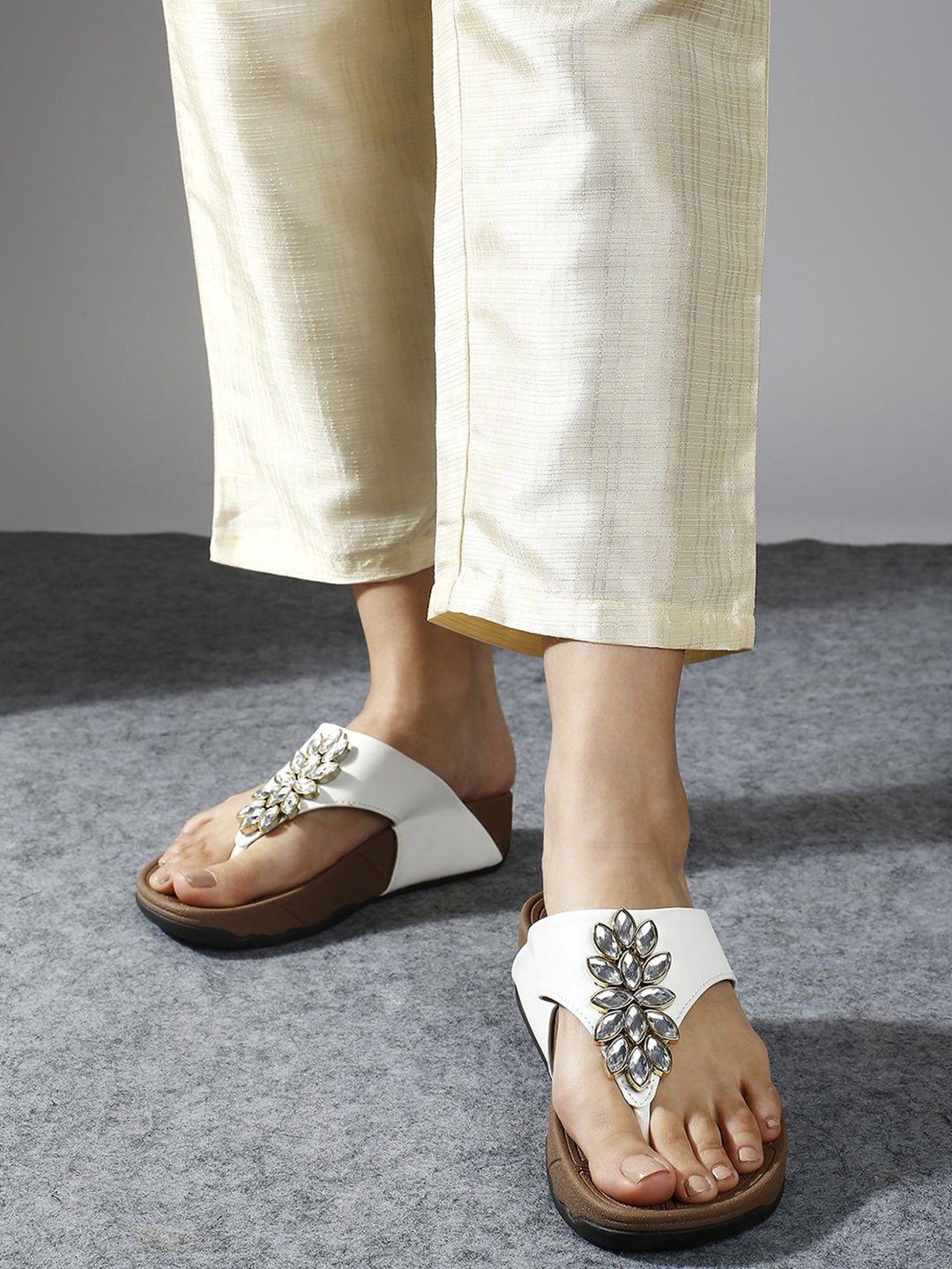 

Inc 5 Embellished Open Toe Comfort Heel Sandal, White