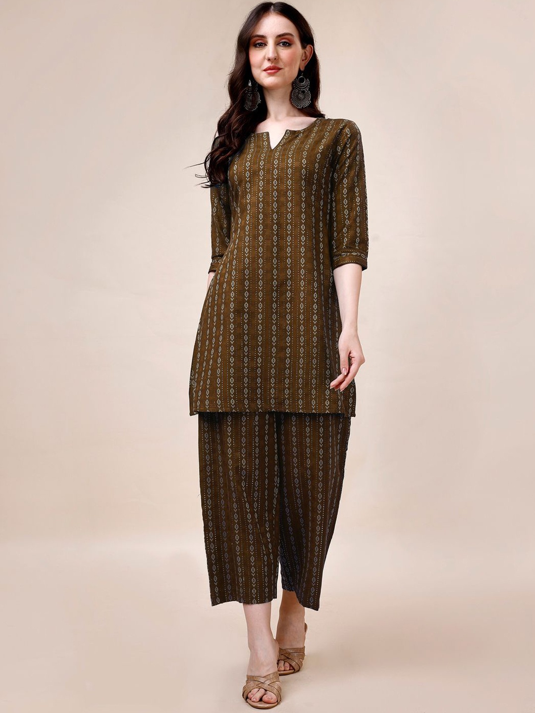 

Growdamy Women Ethnic Motifs Regular Kurta with Palazzos, Coffee brown