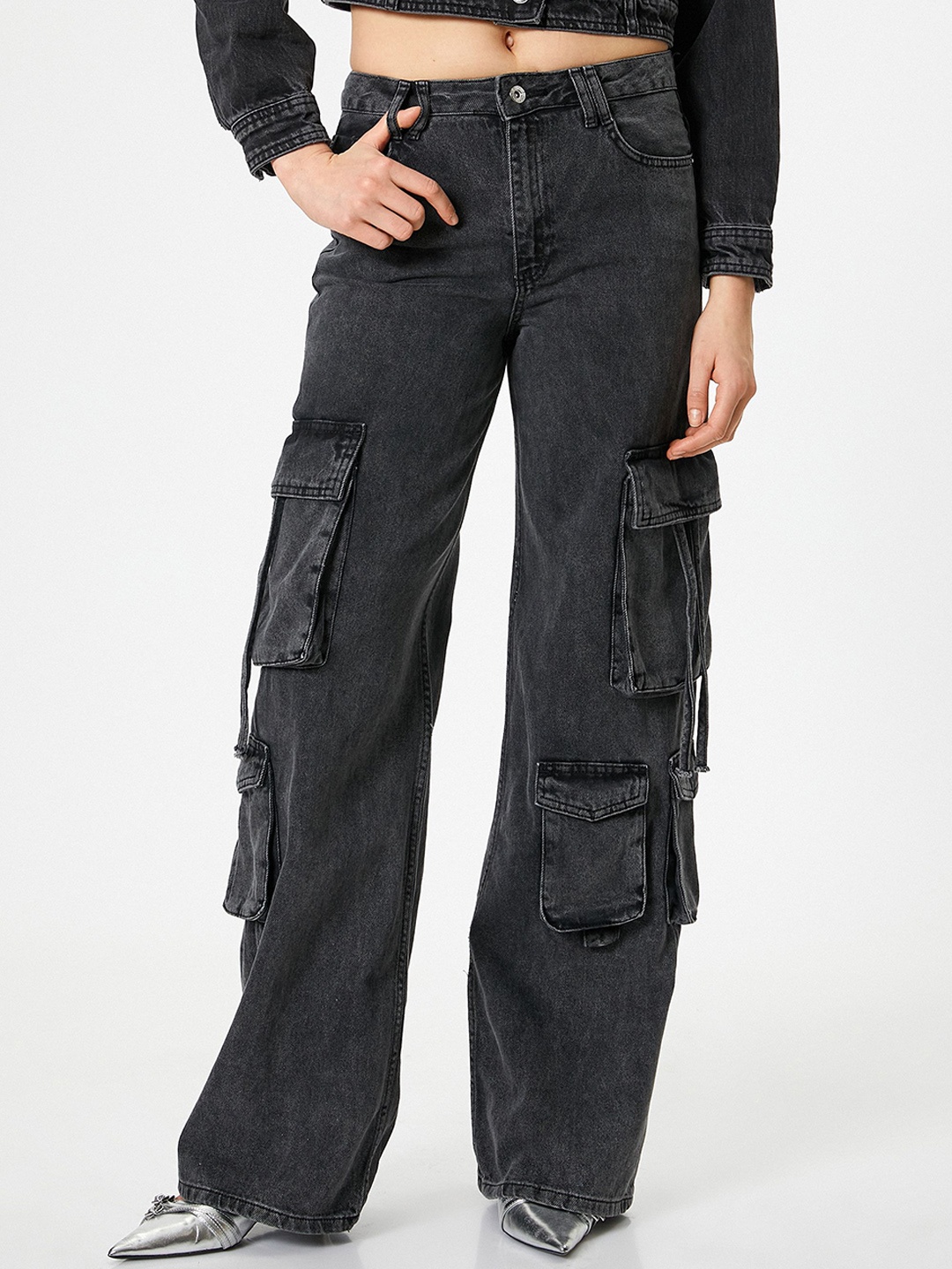 

Koton Women Straight Fit Mid-Rise Cotton Cargos, Black