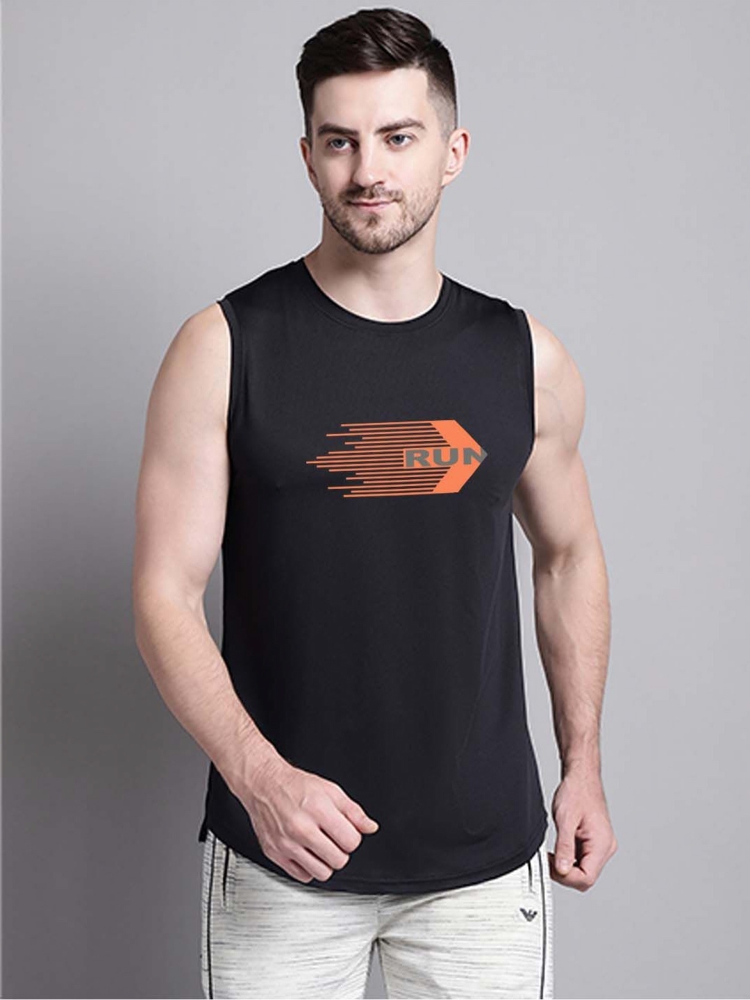 

Friskers Men Colourblocked V-Neck Applique T-shirt, Black