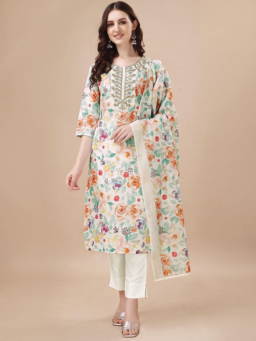 

TRAHIMAM Floral Printed Regular Thread Work Kurta With Trousers & Dupatta, White