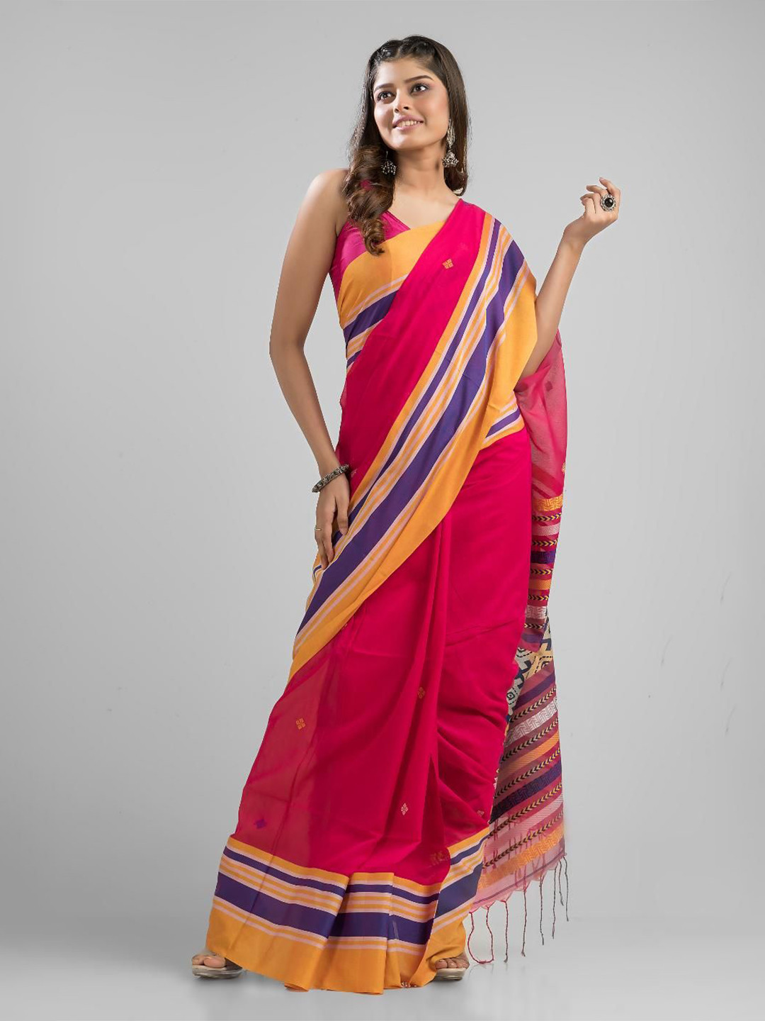 

Mitera Ethnic Motifs Woven Design Pure Cotton Saree, Pink