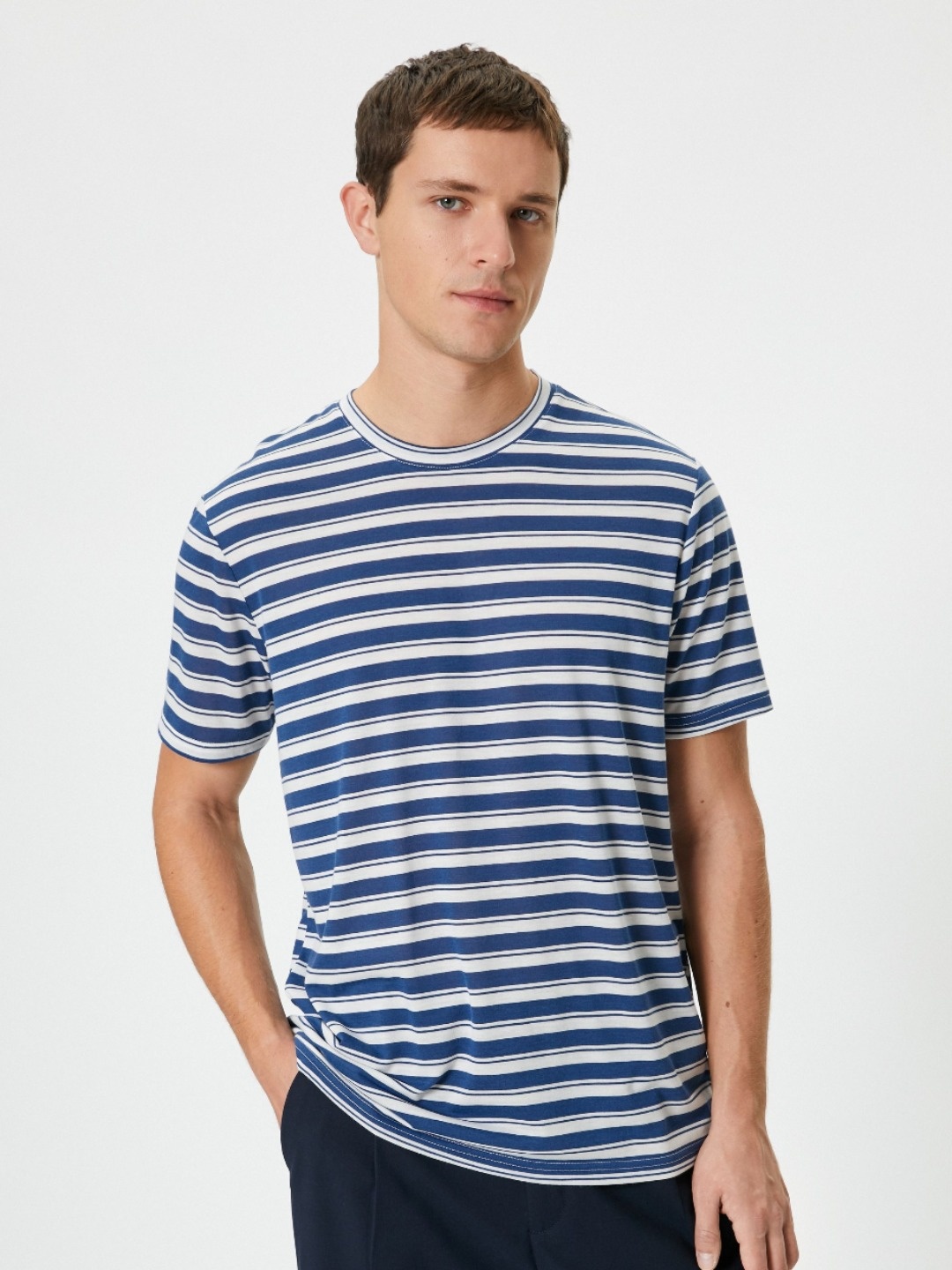 

Koton Men Striped Extended Sleeves Pockets T-shirt, Blue