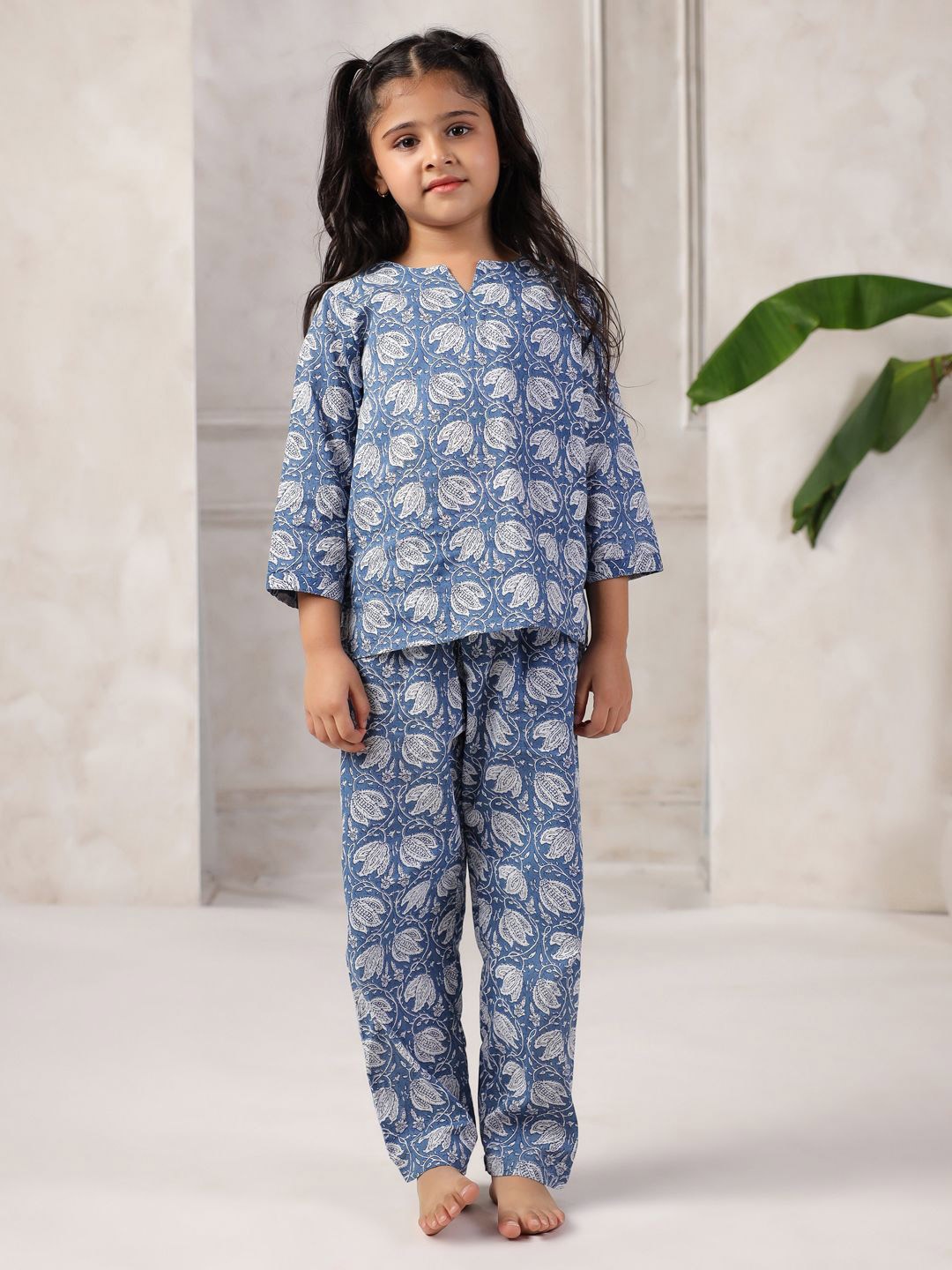 

SANSKRUTIHOMES Girls Pure Cotton Printed Night suit, Blue