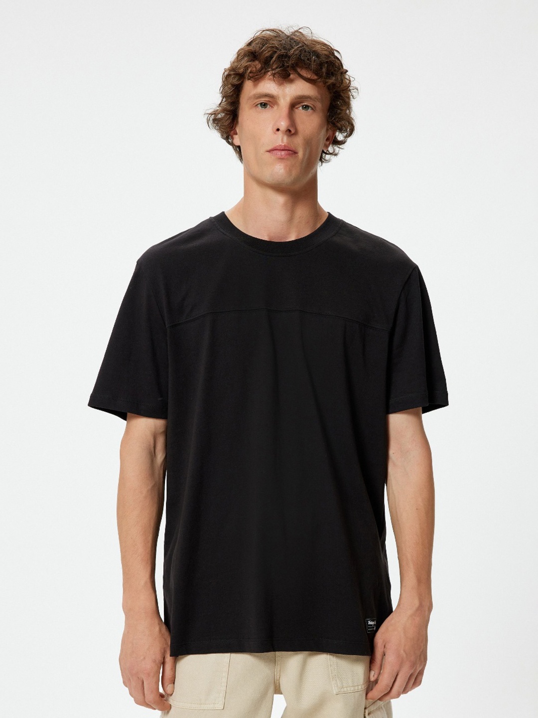 

Koton Men Pockets T-shirt, Black