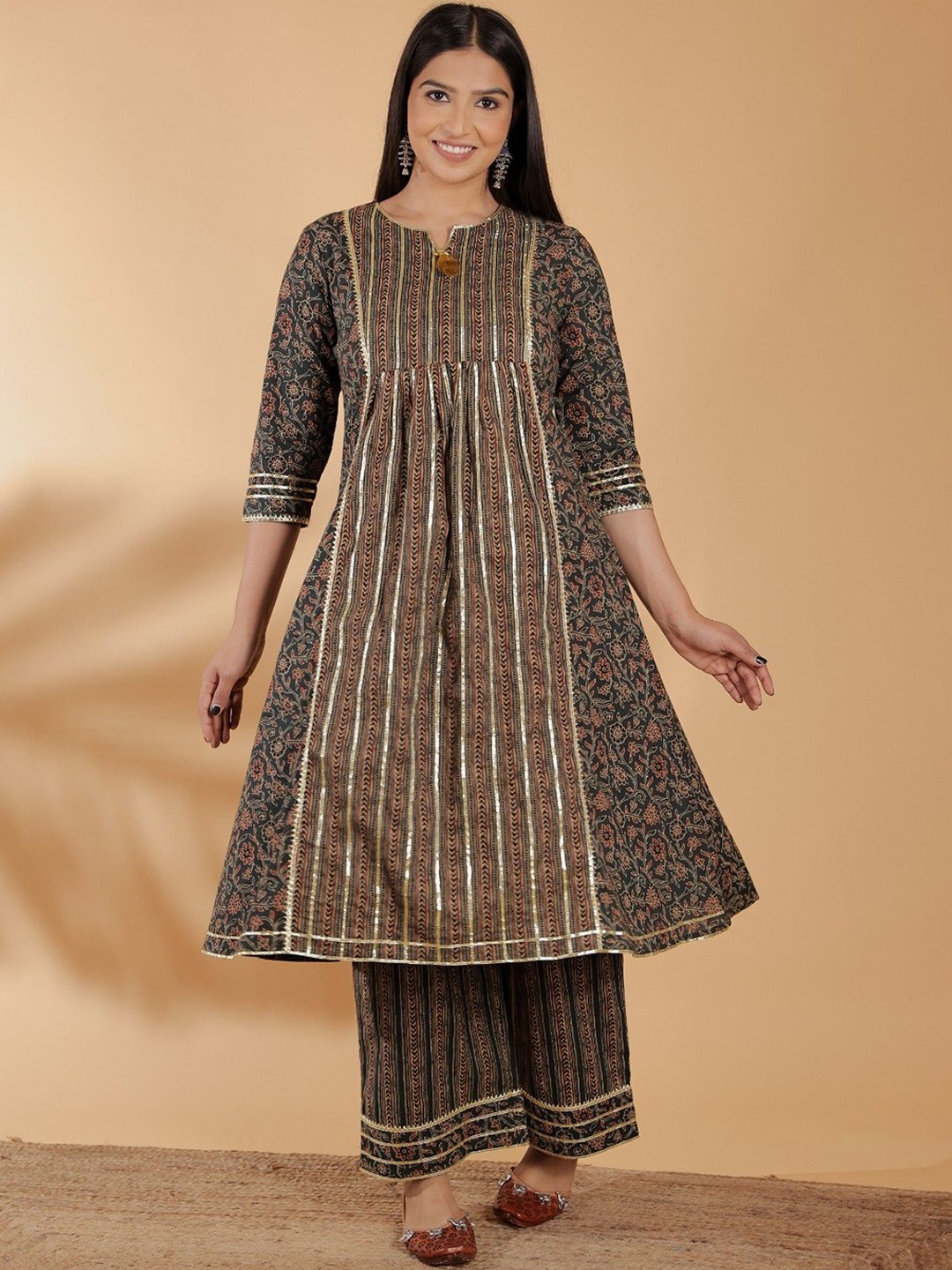 

Aramya Ethnic Motifs Printed Panelled Pure Cotton Kurta with Palazzos, Green