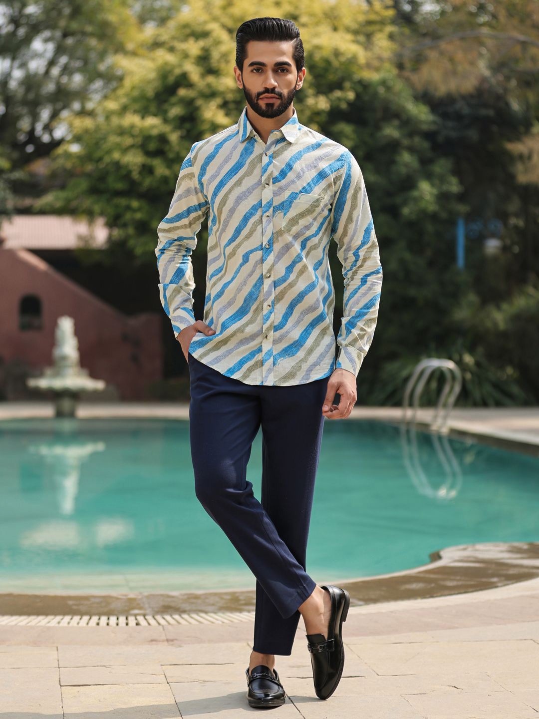 

SAY Men Straight Spread Collar Abstract Printed Cotton Casual Shirt, White