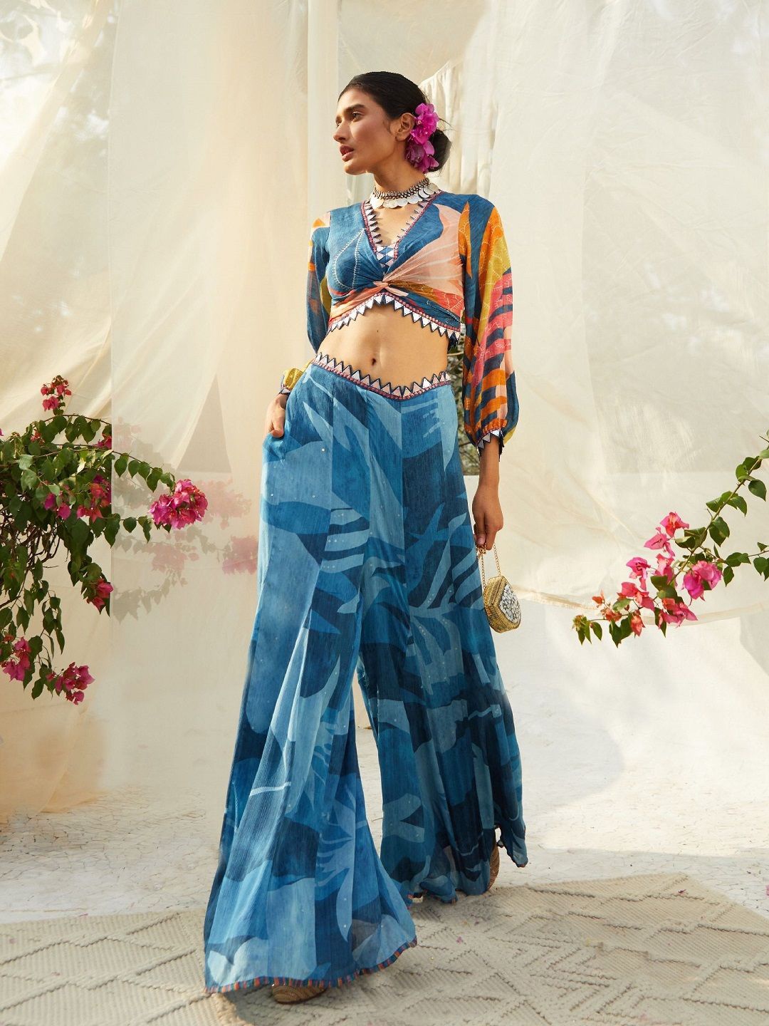 

Basil leaf Abstract Printed V Neck Top with Palazzos, Blue