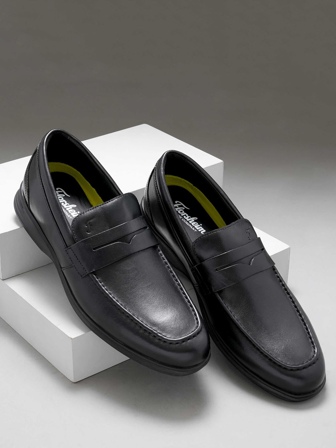 

Florsheim Men Leather Formal Slip-On Shoes, Black