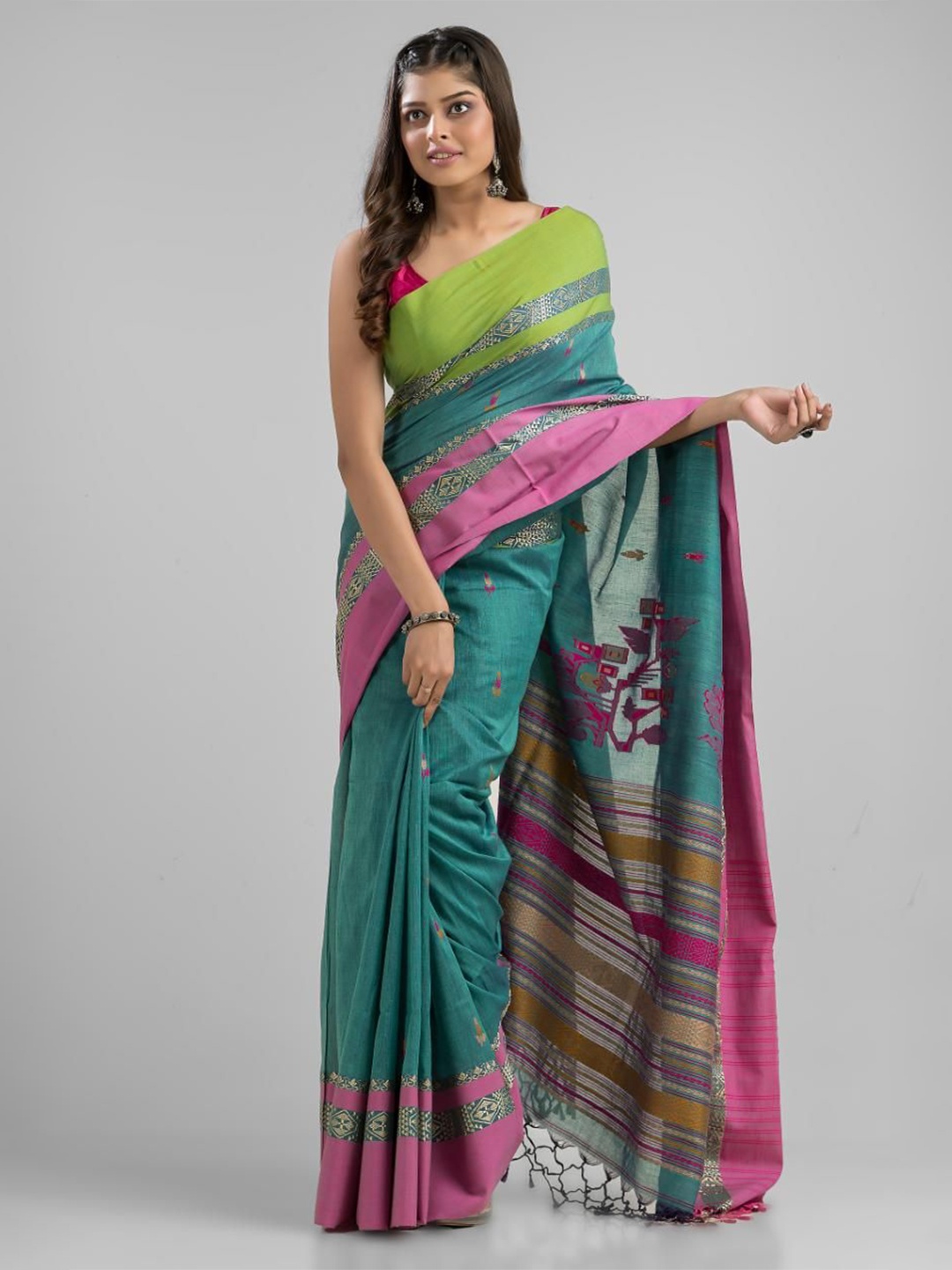 

SAJASAJO Ethnic Motifs Pure Cotton Saree, Green