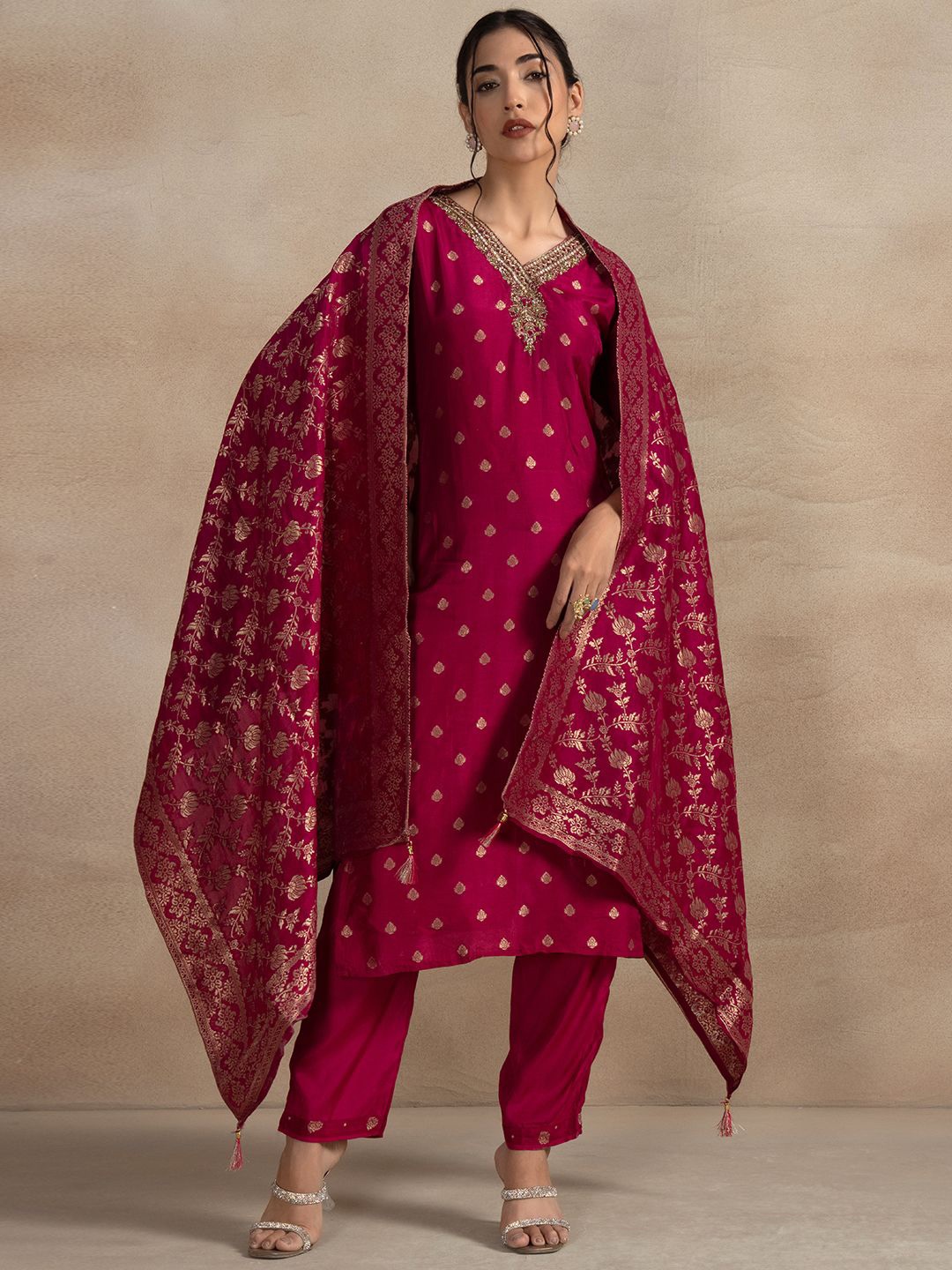 

Rang by Indya Women Ethnic Motifs Embroidered Regular Beads and Stones Kurta with Trousers & With Dupatta, Maroon