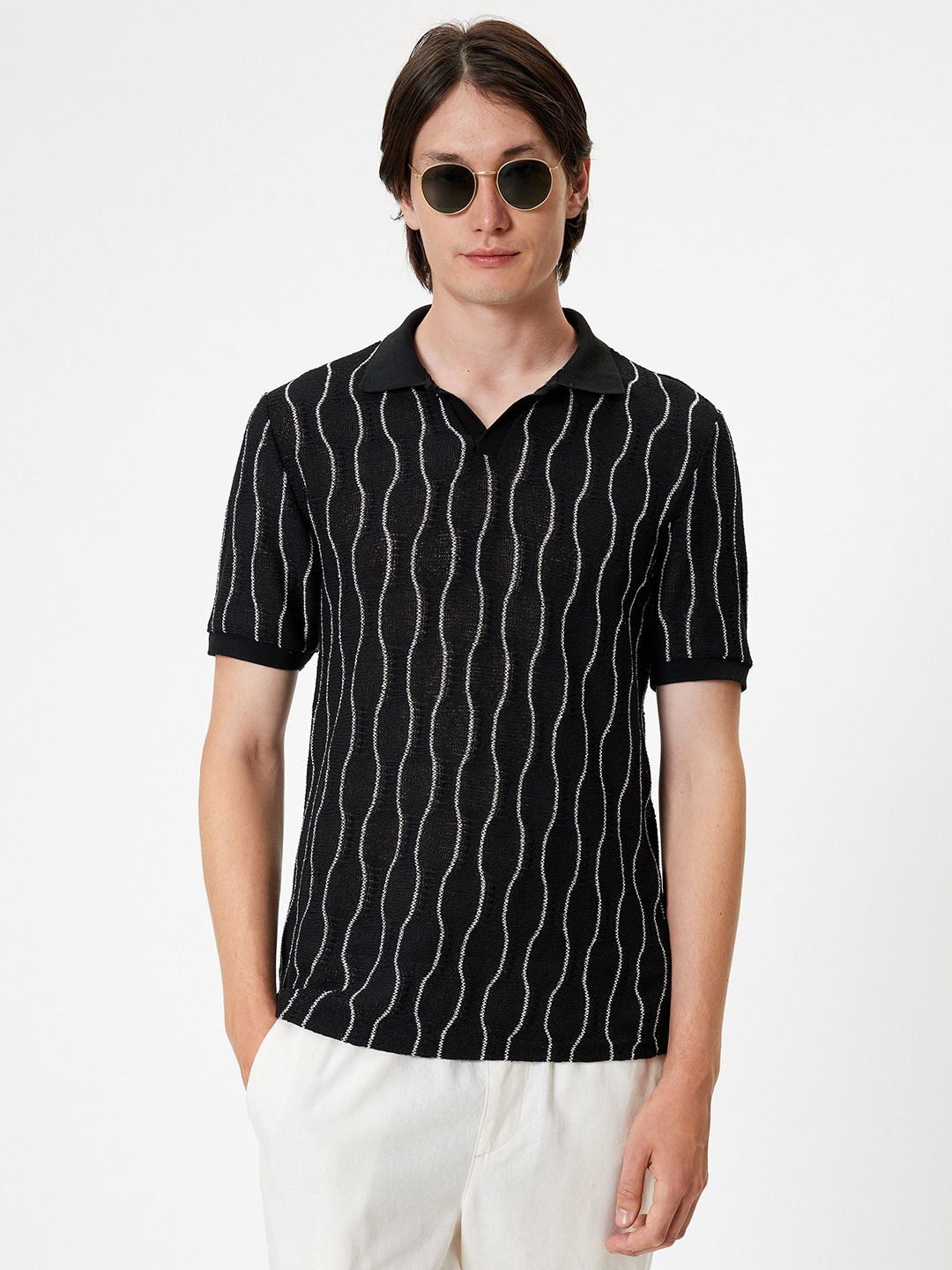 

Koton Men Striped Drop-Shoulder Sleeves Monochrome Pockets T-shirt, Black