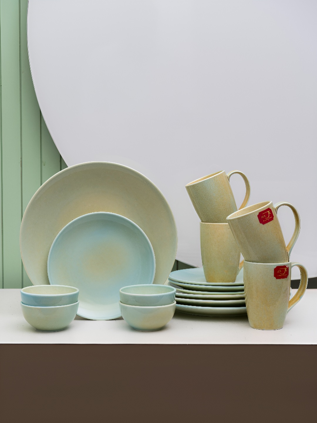 

JCPL Reactive Set Of 16 Green Dinner Set
