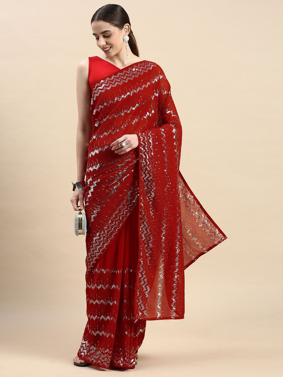 

VAIRAGEE Embellished Ready to Wear Saree, Red