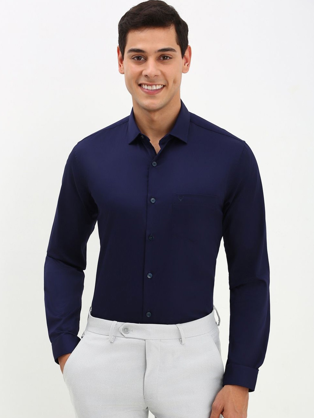 

Allen Solly Men Spread Collar Solid Cotton Slim Fit Formal Shirt, Navy blue