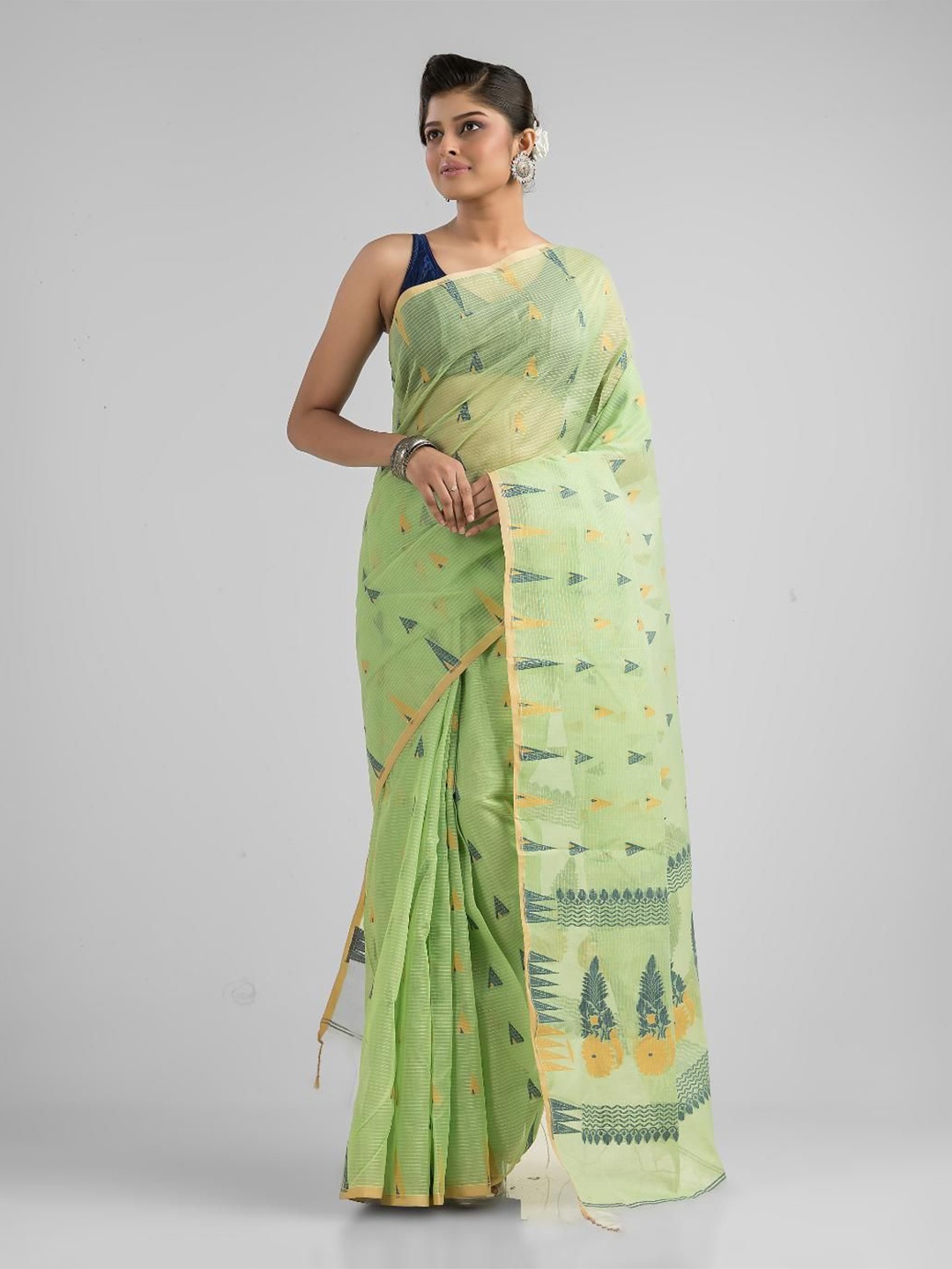 

SAJASAJO Ethnic Motifs Fusion Saree, Green