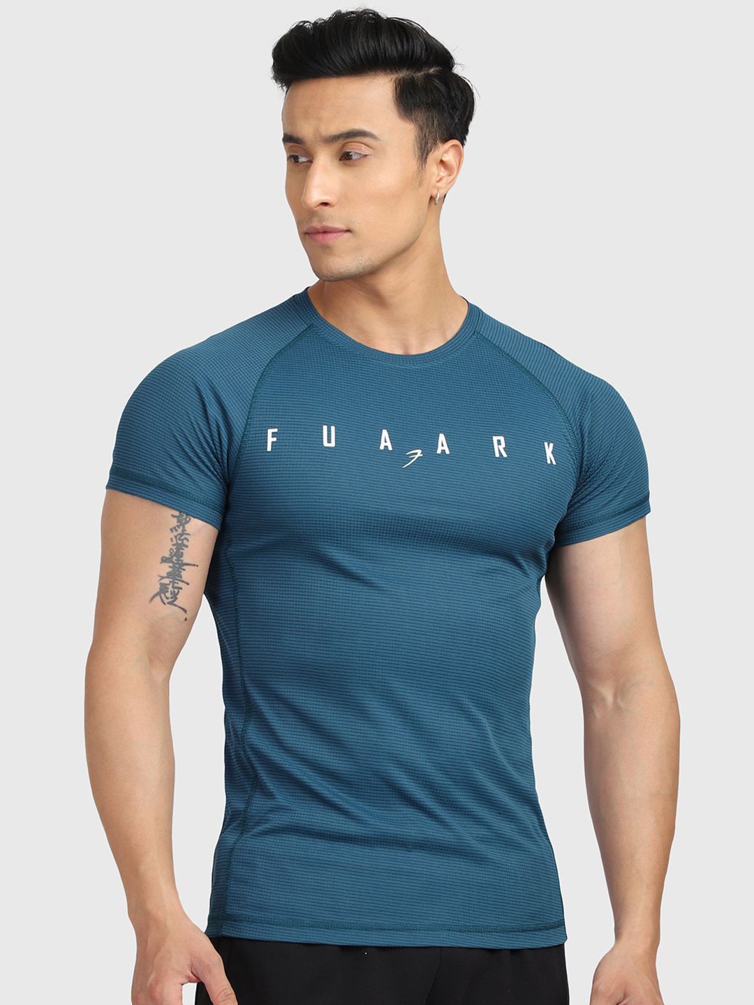 

FUAARK Men Anti Odour Checked Slim Fit T-shirt, Teal
