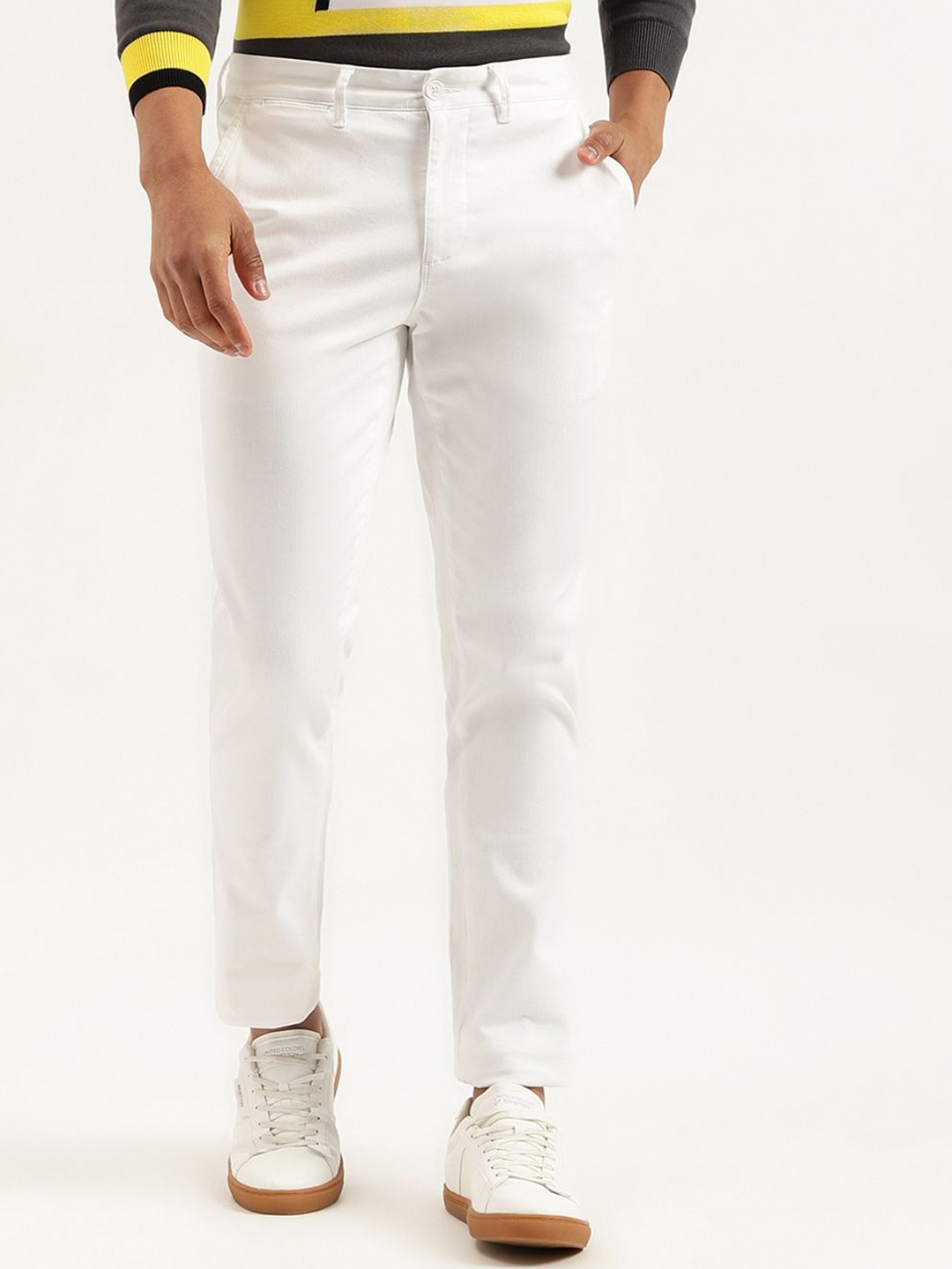 

United Colors of Benetton Men Mid-Rise Slim Fit Trousers, White