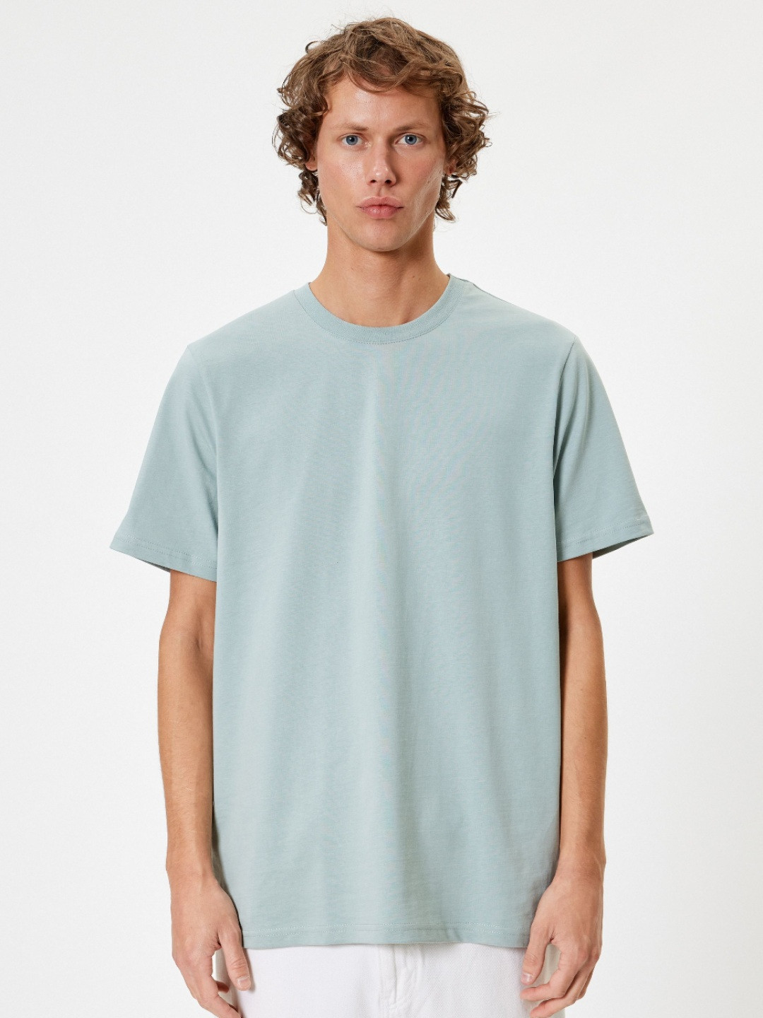 

Koton Men Extended Sleeves Pockets T-shirt, Blue