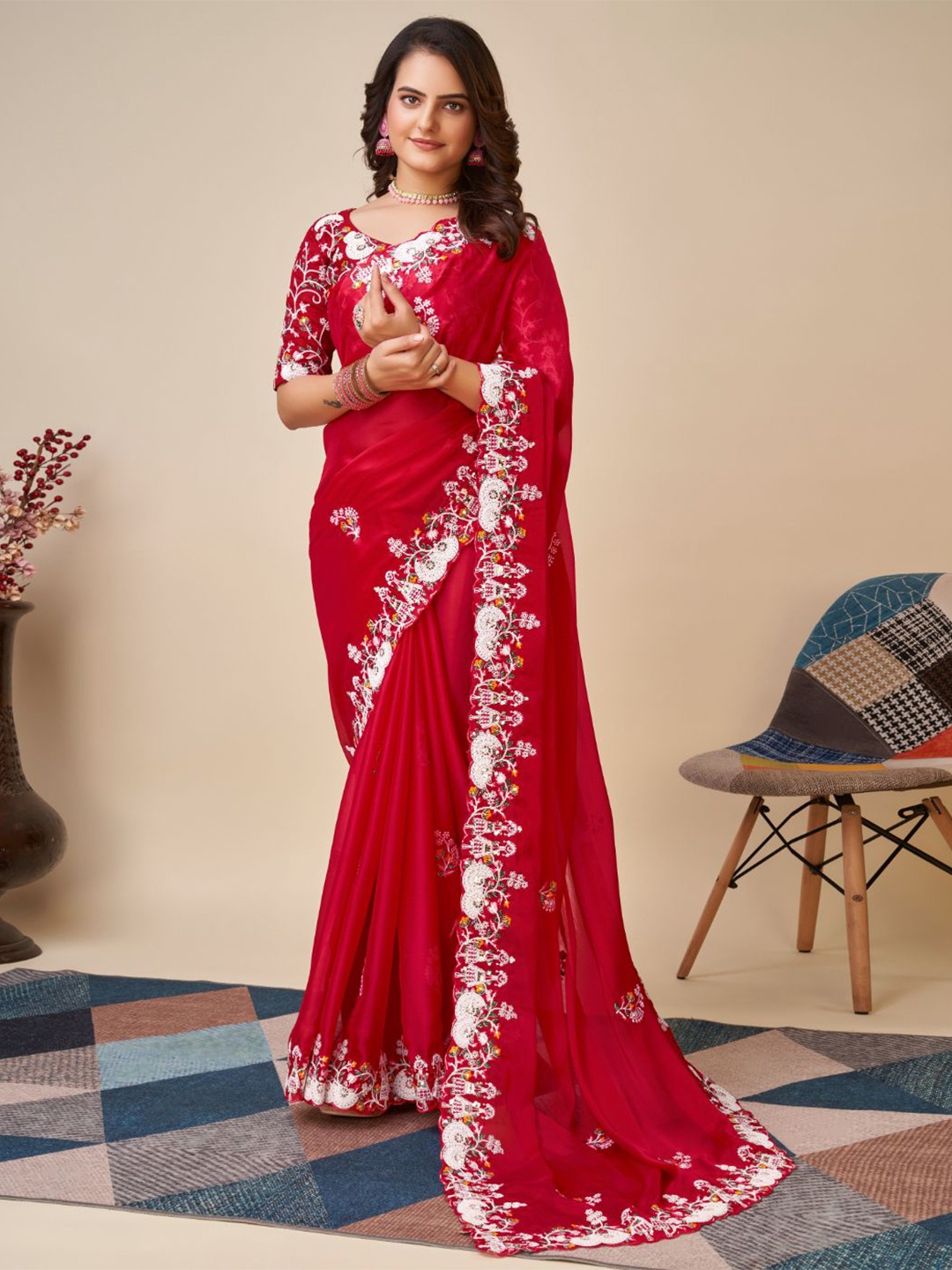 

VAIRAGEE Floral Embroidered Ready to Wear Saree, Red