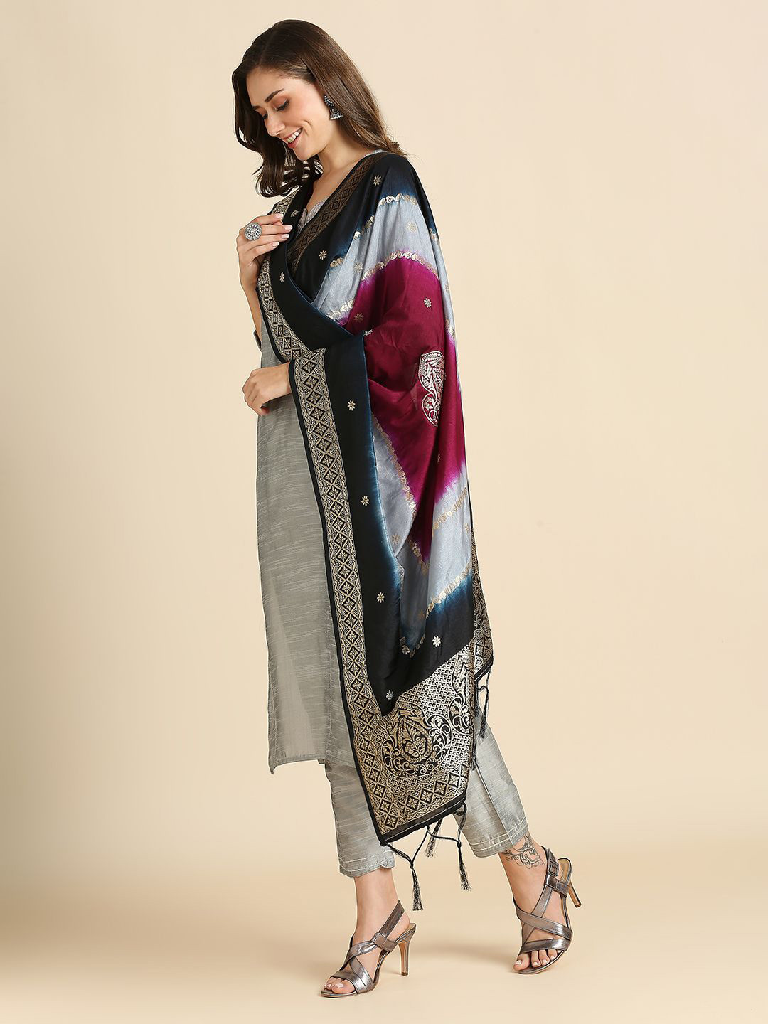 

Dupatta Bazaar Ethnic Motifs Woven Design Banarasi Silk Dupatta, Purple