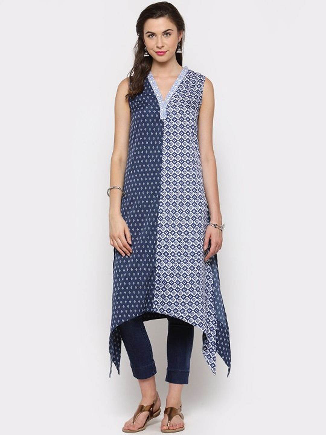 

Sera Blue V Neck Geometric Printed A-Line Kurta