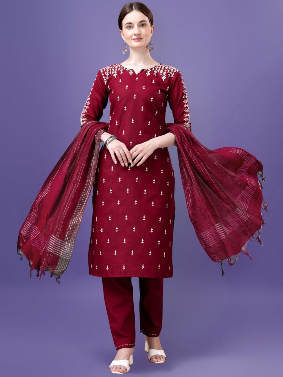 

KAZIA Women Ethnic Motifs Embroidered Regular Thread Work Kurta with Trousers & With Dupatta, Maroon