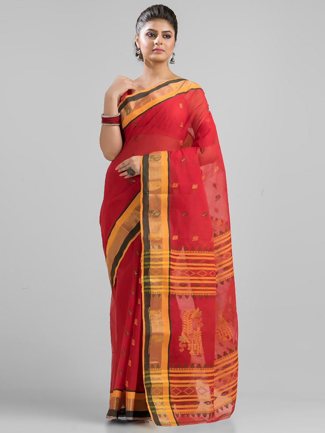 

SAJASAJO Woven Design Ethnic Motifs Pure Cotton Saree, Red
