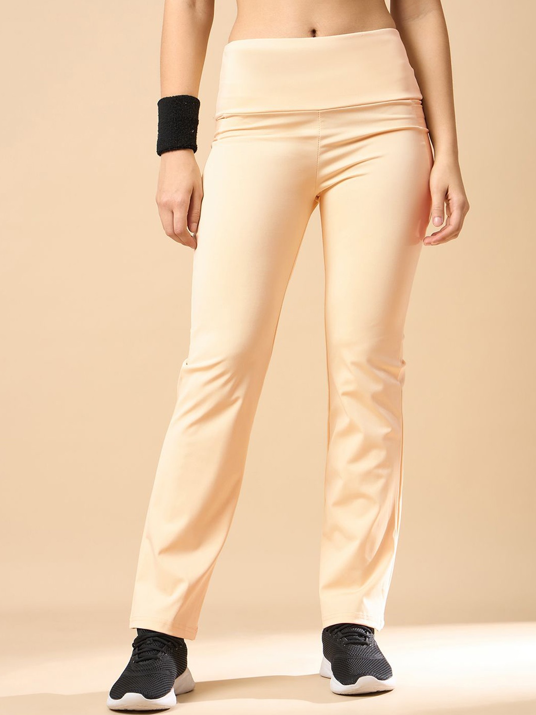 

COLOR CAPITAL Slim-Fit Ankle-Length Flared Tights, Beige