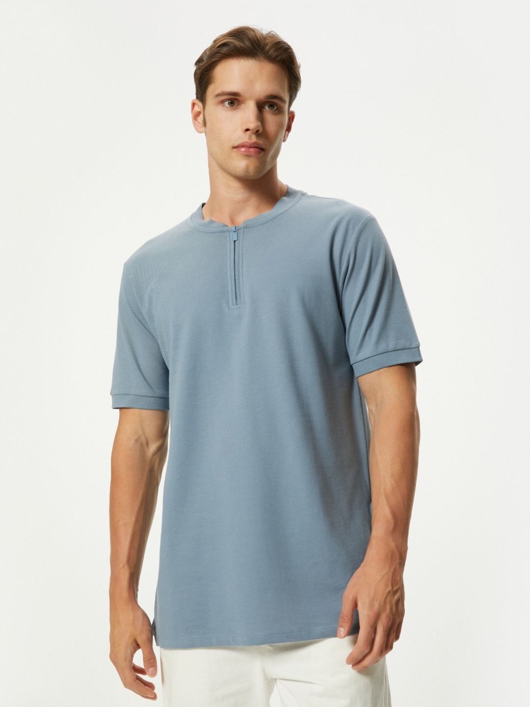 

Koton Men Henley Neck Pockets T-shirt, Blue