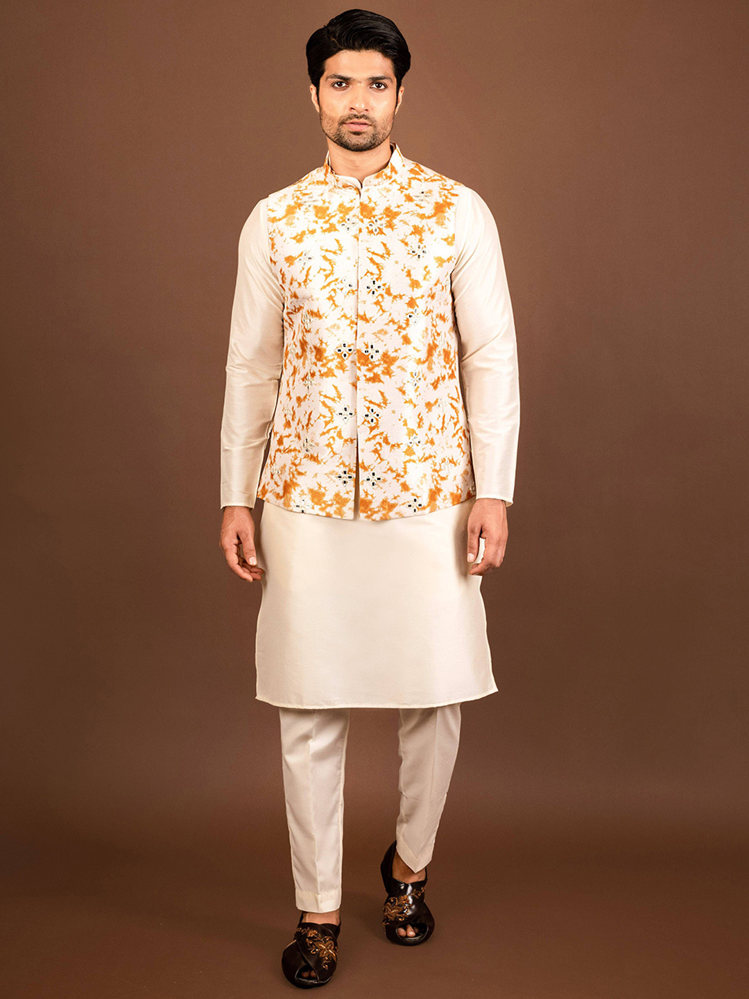 

Anouk Floral Embroidered Regular Raw Silk Straight Kurta with Trousers, Yellow