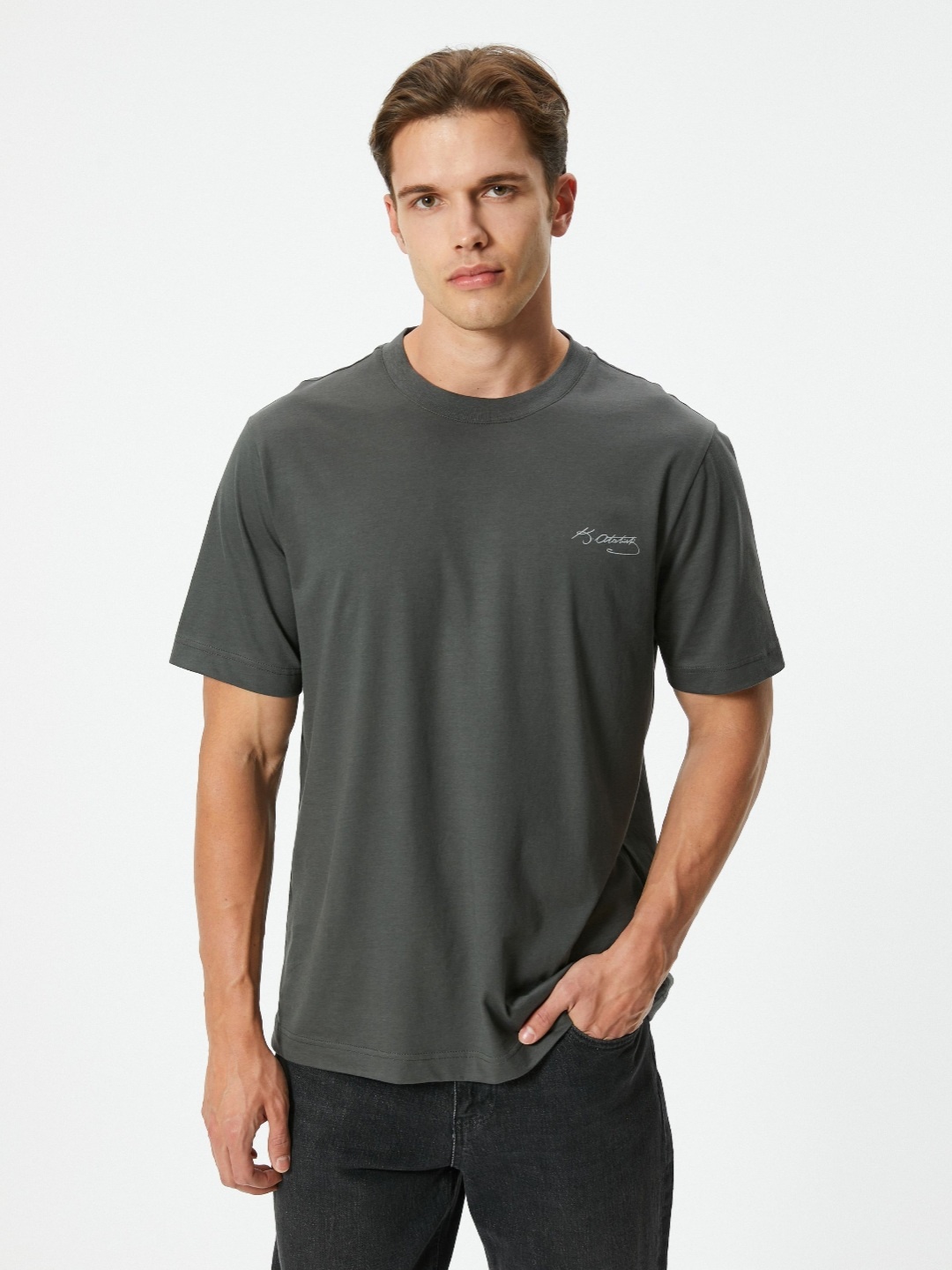 

Koton Men Pockets T-shirt, Grey