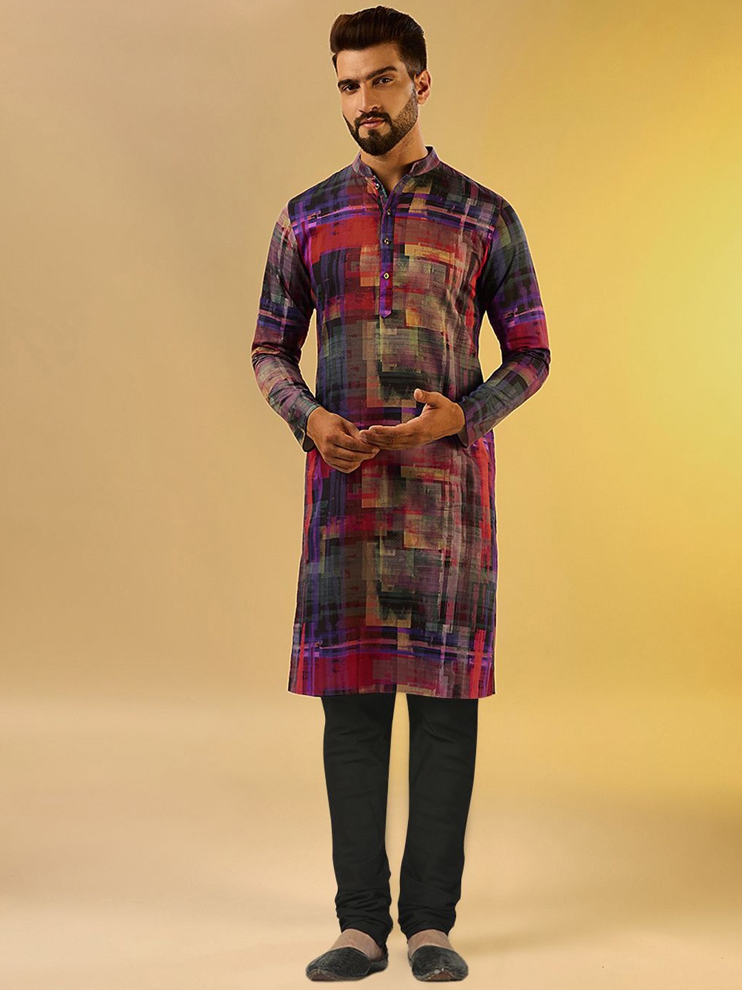 

Anouk Printed mandarin Collar Regular Straight Kurta with Churidar, Black