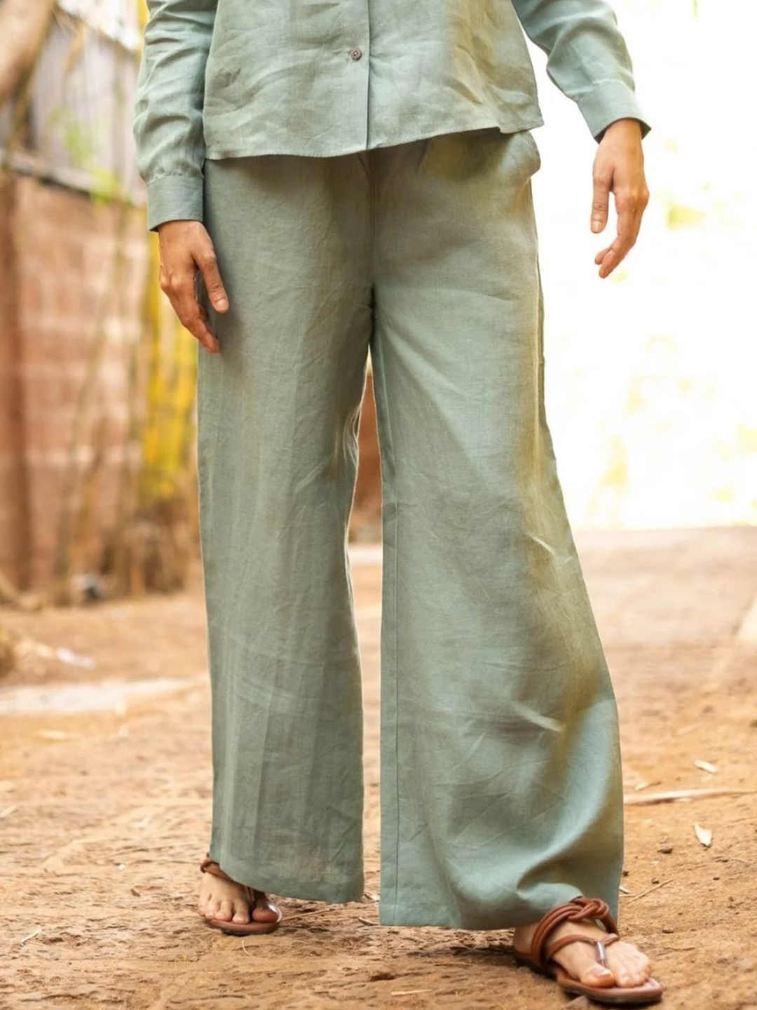 

Creatures of Habit Women Linen Solid Oversized Wide Leg Trouser, Green