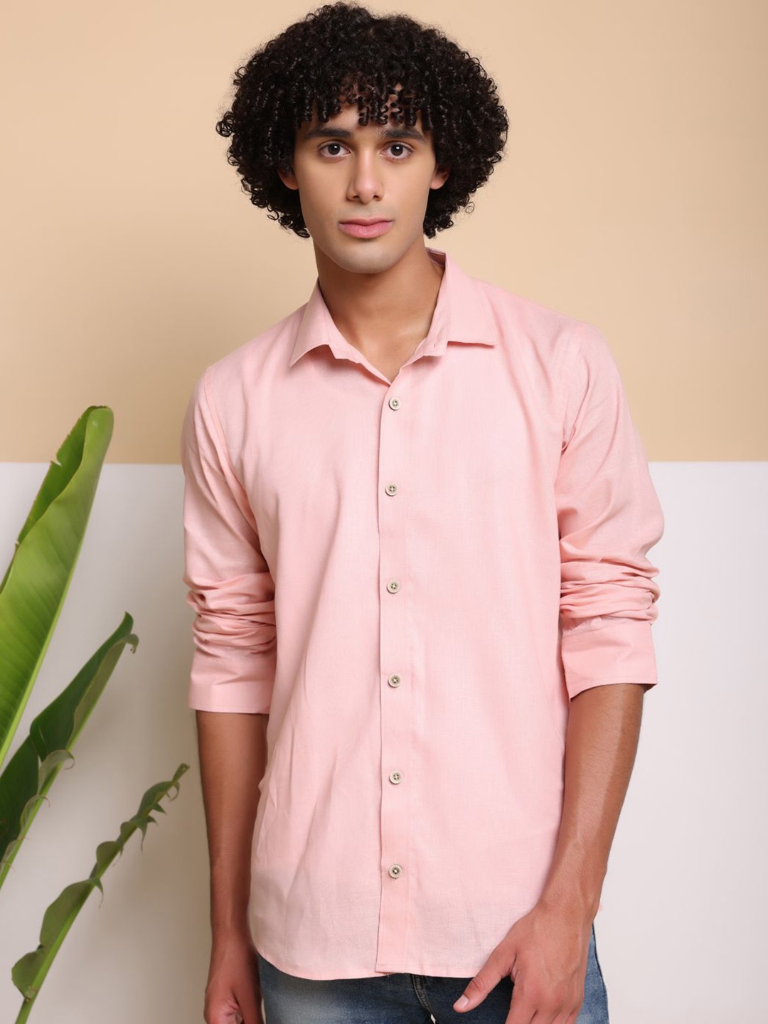 

FILO HEVIS Men Solid Spread Collar Linen Casual Shirt, Pink