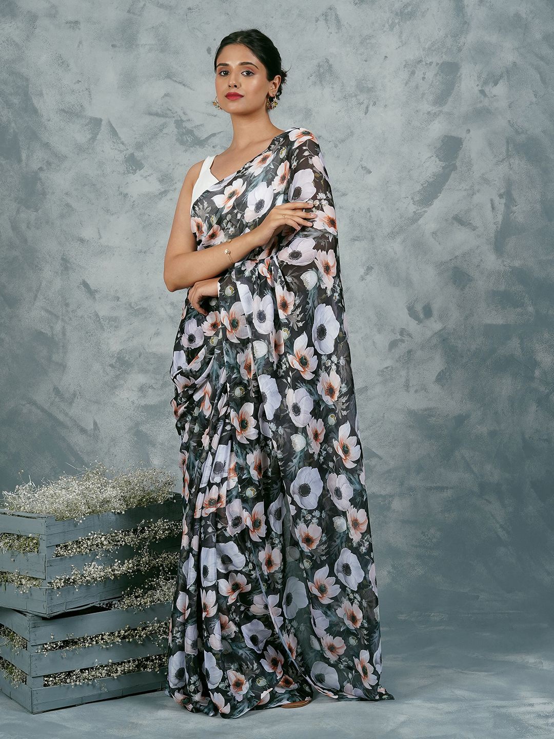 

TEEJH Floral Midnight Garden Bloom Digital print Poly Chiffon Saree, Black
