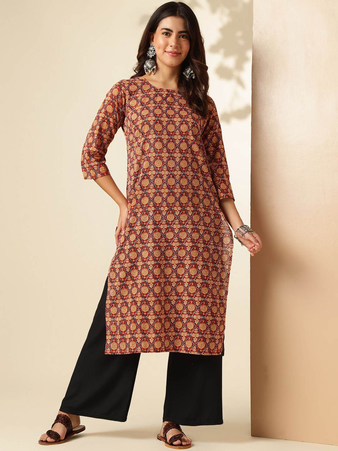 

Anouk Rustic Ethnic Motifs Printed Pure Cotton Straight Kurta, Maroon