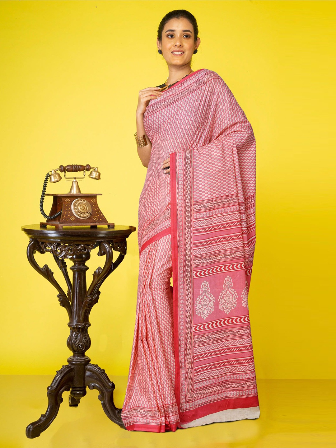 

Unnati Silks Ethnic Motifs Pure Cotton Handloom Block Print Saree, Pink