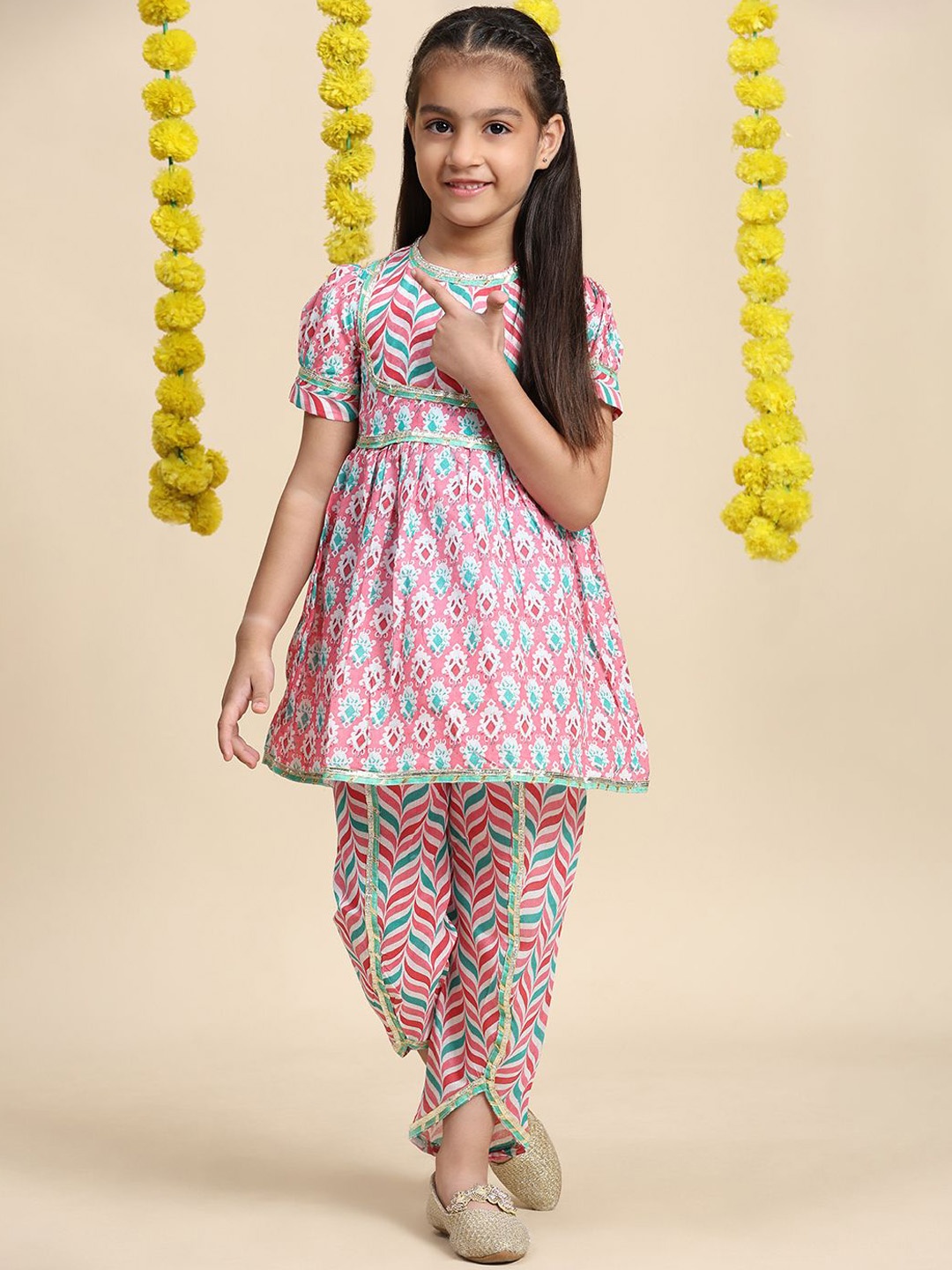 

Cutiekins Girls Ethnic Motifs Printed Puff Sleeves A-Line Kurta with Dhoti Pant, Pink