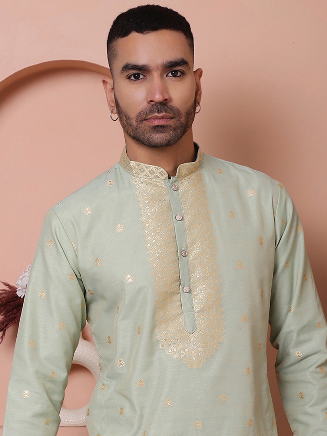 

Jompers Men Embroidered Regular Sleeves Chikankari Kurta, Turquoise blue