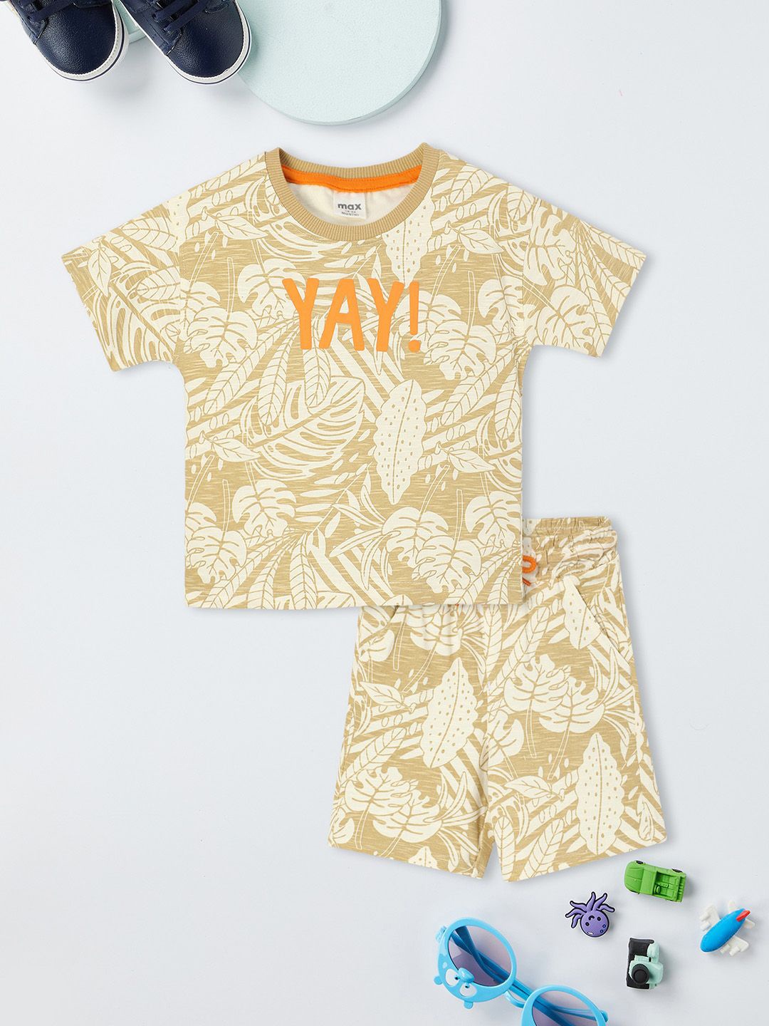 

max Boys Printed Pure Cotton T-shirt With Shorts, Yellow